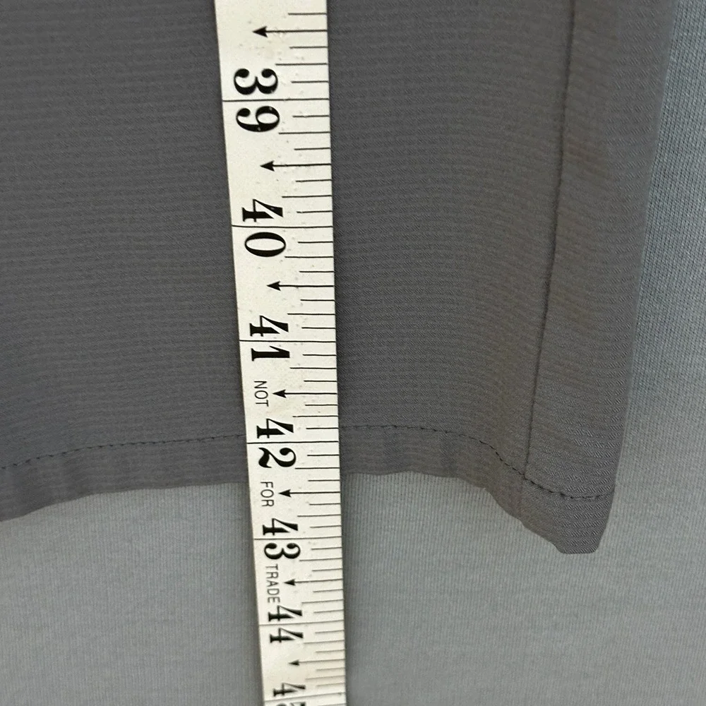 Travis Mathew Mens Gray Performance Golf Chino Pants Size 36 Stretch Lightweight